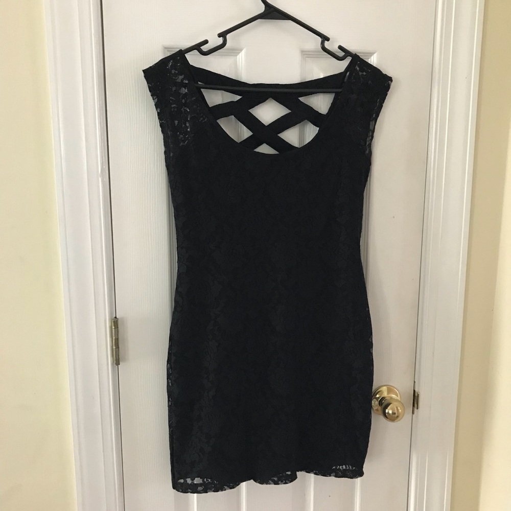 Lace LBD size L